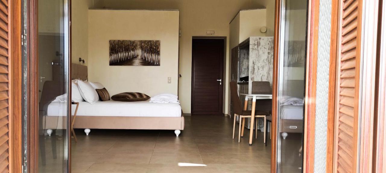 Castro Elafonisos Hotell Eksteriør bilde